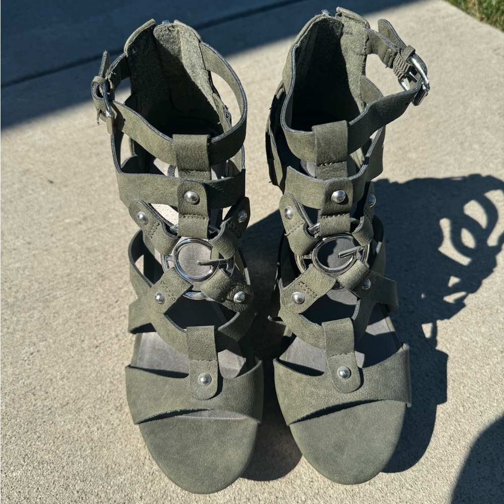 NEW Guess Wedges